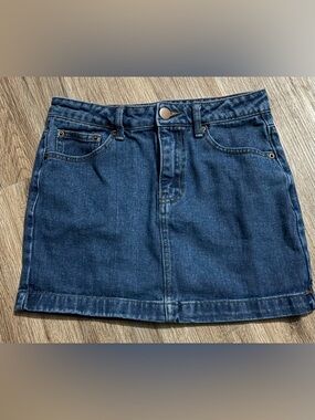 Forever 21 - Dark Blue Denim Mini Skirt - Size Small